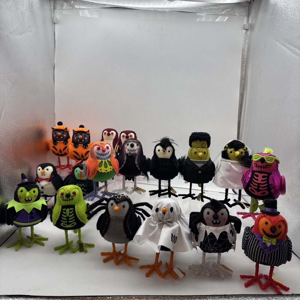 18 Target Hyde and Eek 2023 & 2024 HALLOWEEN BIRD Sets🎃 Featherly Friends Lot